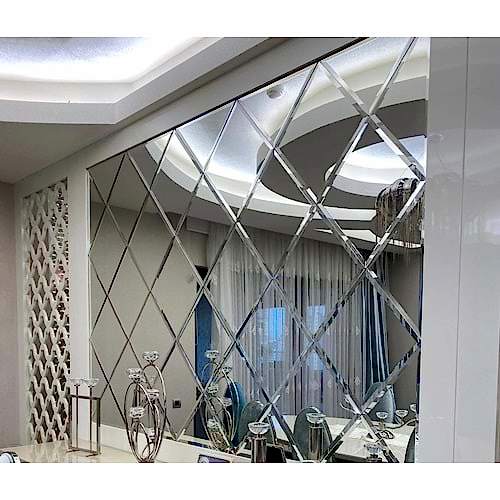 Baklava Model Duvar Aynası